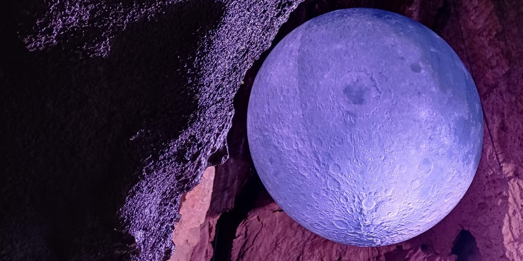 Image of a moon inside a cave